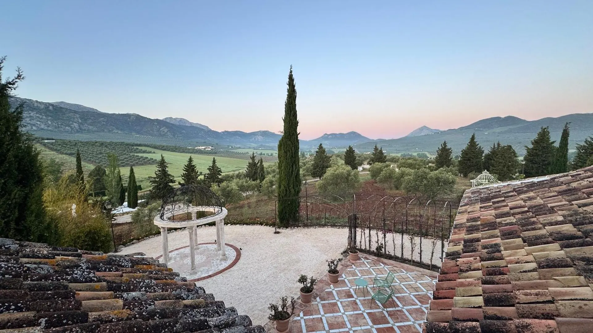 Gerendaház Finca Paradis, Pool, Jacuzzi, Gym And Sauna Just 30 Minutes From Malaga! Antequera Spanyolország